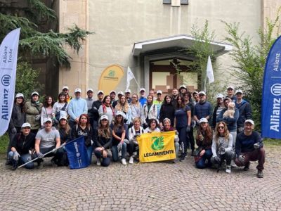 Foto di gruppo del World Cleanup Day 2024